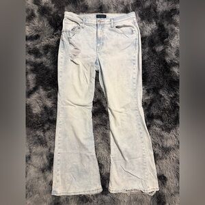 Light Wash Women's Flare Jeans - Unbranded